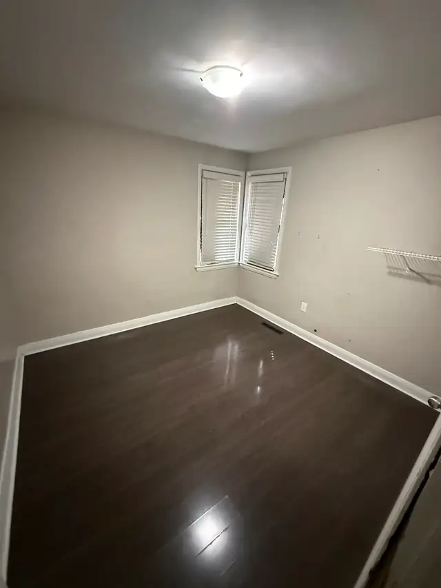 House for rent - Photo 2