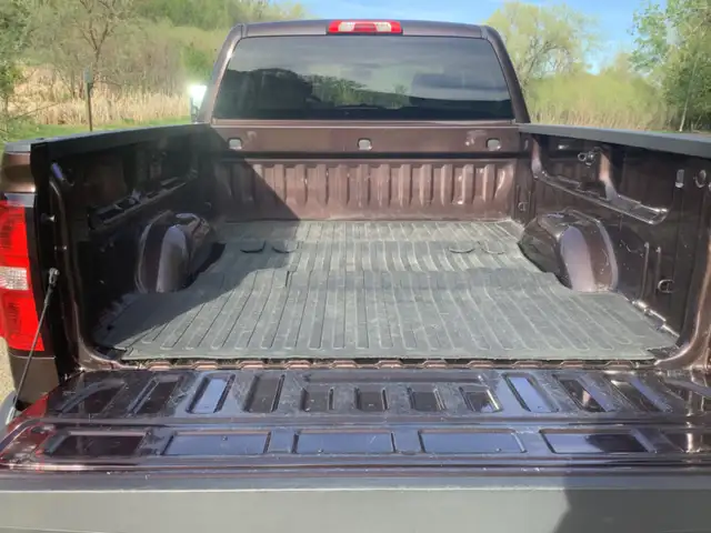 2016 GMC 1500 4x4 SLE Double Cab - low Kms, original owner - Photo 7