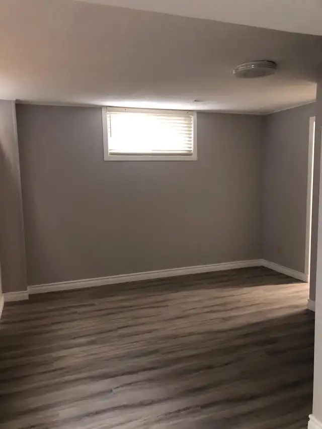 Sharing, Combine 2 bedroom basement apt for rent - Photo 3