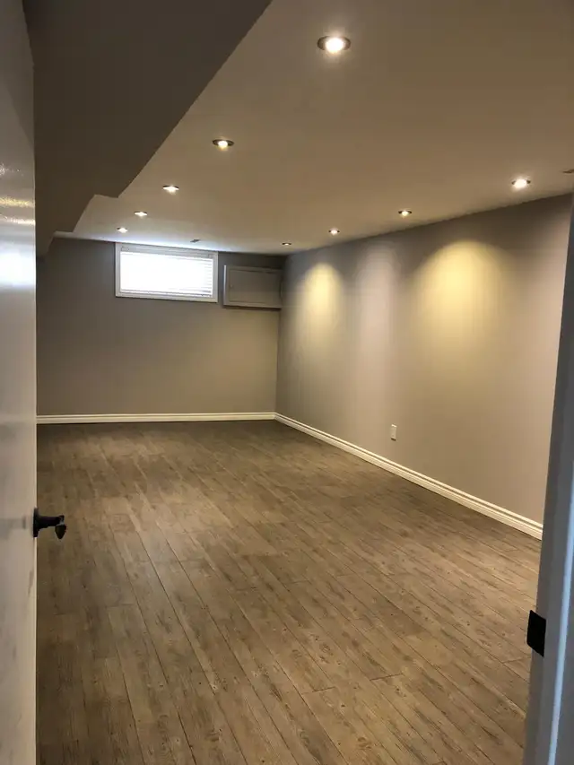 Sharing, Combine 2 bedroom basement apt for rent - Photo 4