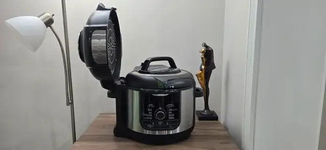 New Ninja Foodi Deluxe XL 8QT Pressure Cooker & Air Fryer - Photo 9