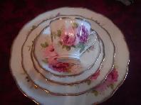 Royal Albert - American Beauty