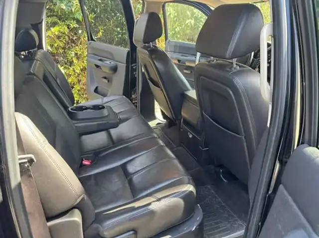 2008 GMC Sierra SLE Crew Cab 4x4 - Photo 6