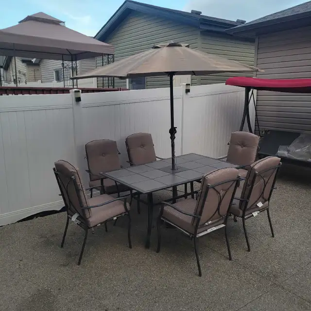 Patio Set - Photo 2