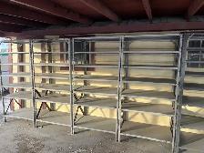 metal shelves - Photo 2
