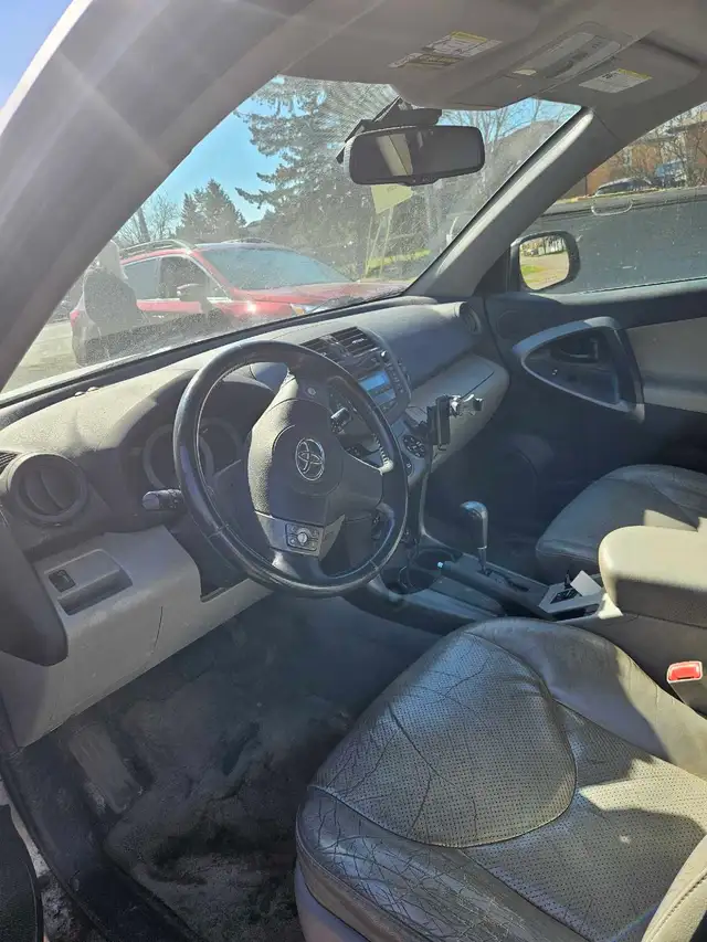 2011 Toyota rav4 - Photo 4