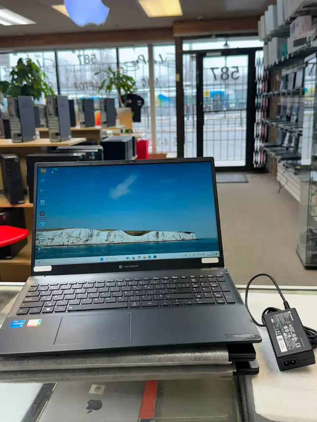 LAPTOP dell 11eme generation – FIABLE ET PERFORMANT !