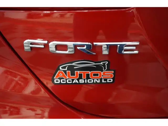 2021 Kia Forte EX AUTO FULL ÉQUIPÉ SIÈGE VOLANT CARPLAY 33 970 K - Photo 12