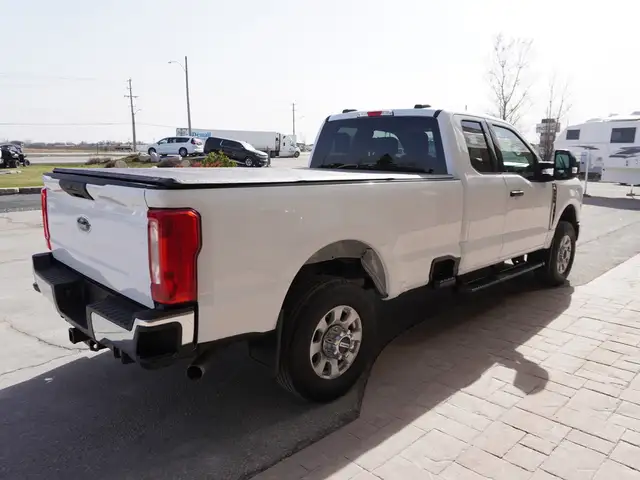 2023 Ford F-250 XLT 4WD SuperCab 6.75' Box -  7.3L GODZILLA - Photo 6