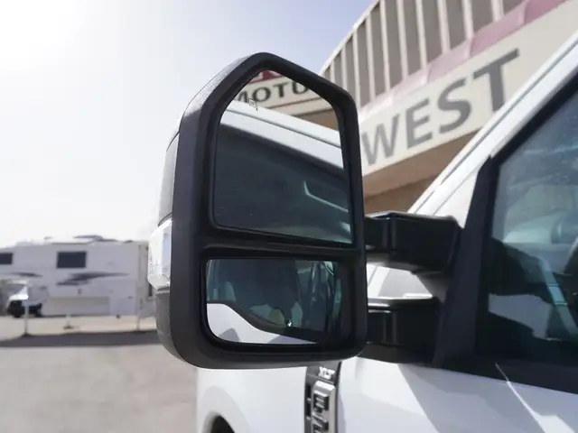 2023 Ford F-250 XLT 4WD SuperCab 6.75' Box -  7.3L GODZILLA - Photo 9
