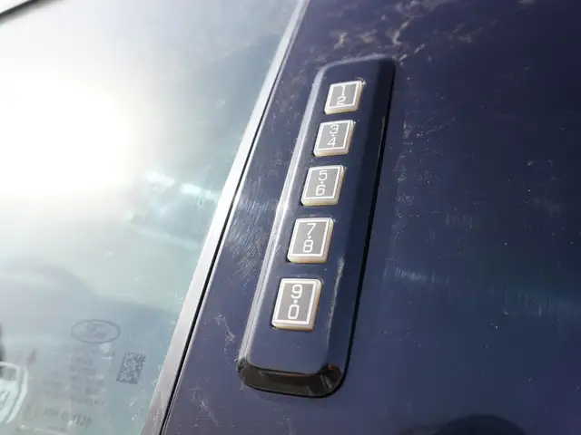 2023 Ford F-250 XLT 4WD SuperCab 6.75' Box -  7.3L GODZILLA - Photo 12