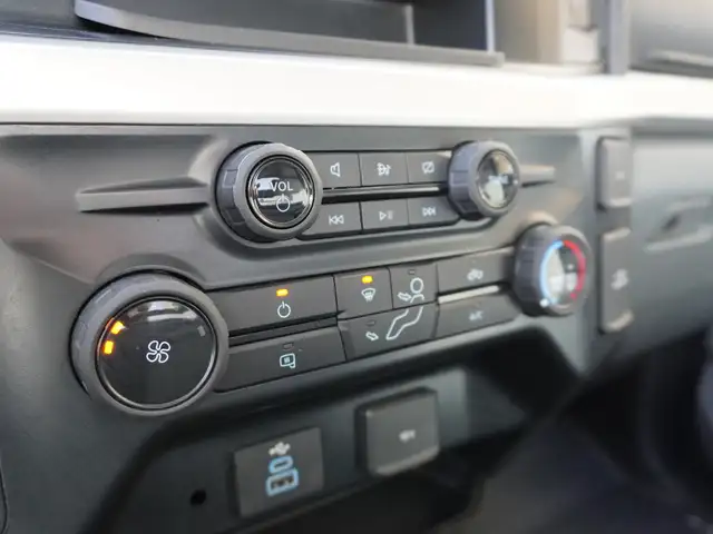 2023 Ford F-250 XLT 4WD SuperCab 6.75' Box -  7.3L GODZILLA - Photo 25