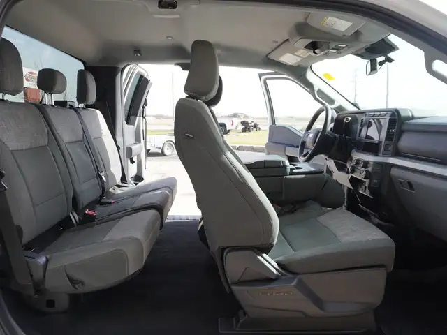 2023 Ford F-250 XLT 4WD SuperCab 6.75' Box -  7.3L GODZILLA - Photo 34
