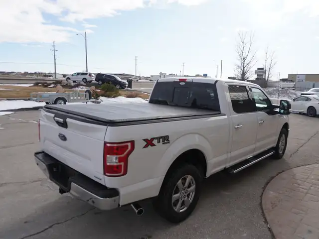 2018 Ford F-150 XTR 4x4 CREW CAB | Tonneau cover | only $29,800! - Photo 3