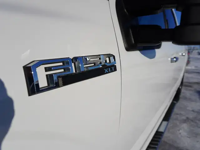 2018 Ford F-150 XTR 4x4 CREW CAB | Tonneau cover | only $29,800! - Photo 5