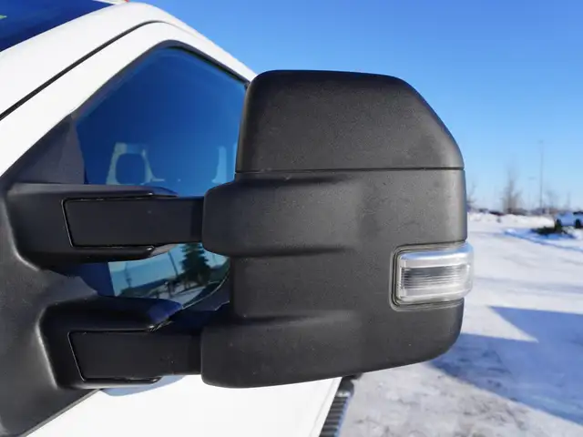 2018 Ford F-150 XTR 4x4 CREW CAB | Tonneau cover | only $29,800! - Photo 11