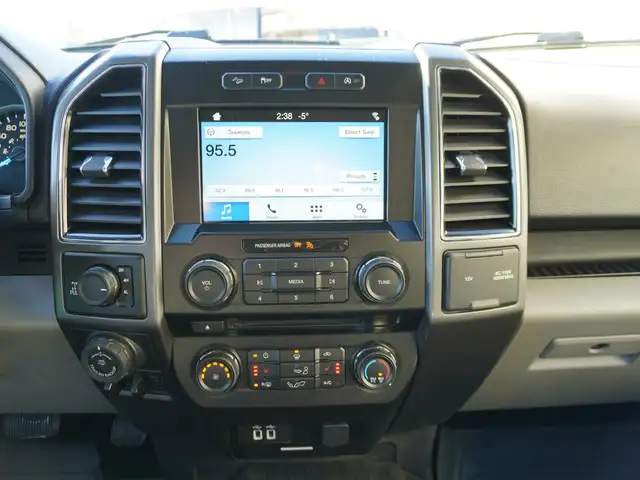 2018 Ford F-150 XTR 4x4 CREW CAB | Tonneau cover | only $29,800! - Photo 18
