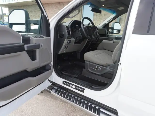 2018 Ford F-150 XTR 4x4 CREW CAB | Tonneau cover | only $29,800! - Photo 27
