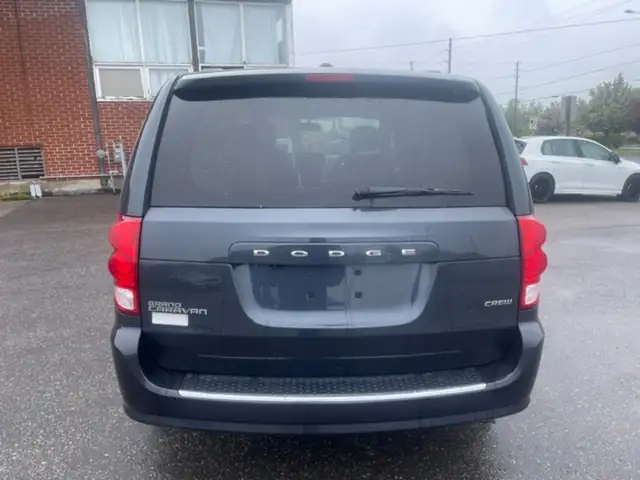2014 Dodge Grand Caravan Crew - Photo 2