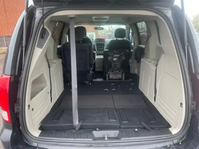 2014 Dodge Grand Caravan Crew - Photo 3
