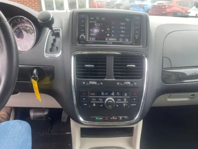 2014 Dodge Grand Caravan Crew - Photo 10