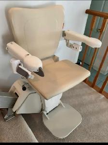 Stairlift Handicare 1100 Model  3 AVAILABLE - Photo 6