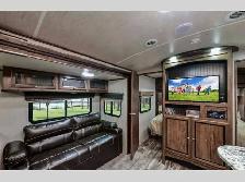 2018 Cruiser MPG 2800QB - Photo 6