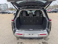 2024 Nissan Pathfinder SV - Photo 6