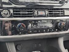 2024 Nissan Pathfinder SV - Photo 30