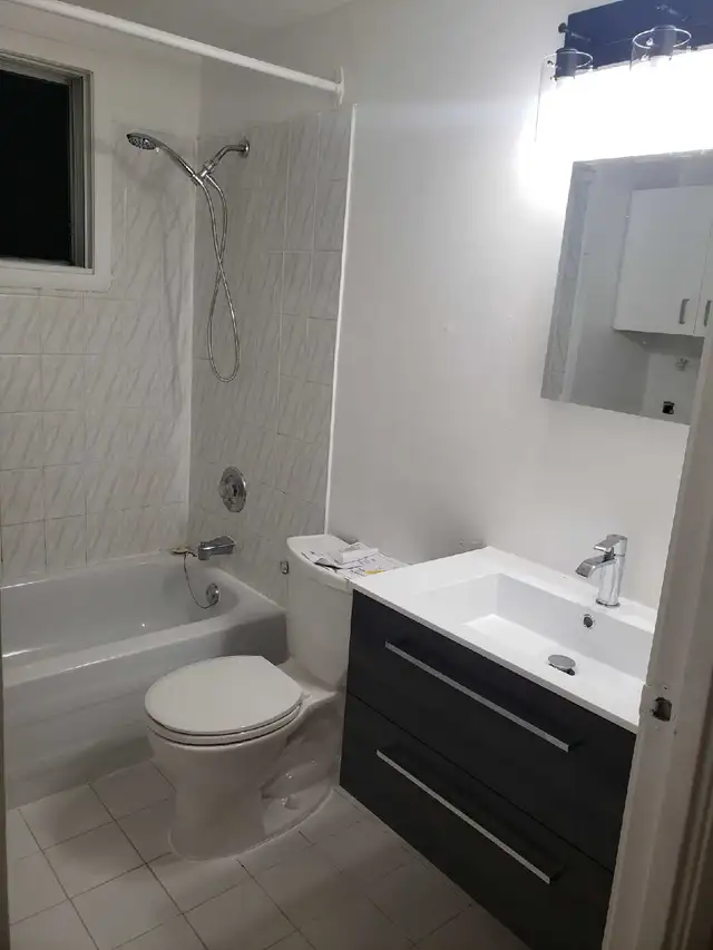Apt 4 1/2 for Rent, A Louer. Ile-Perrot, J7V6A1