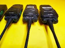 LOT OF 4x HYTERA BD502 WIRELESS RADIOS WALKIE TALKIES - Photo 4