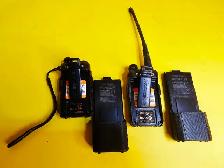 2X BAOFENG UV-5R WALKIE TALKIE RADIO WITH BATTERIES - Photo 3
