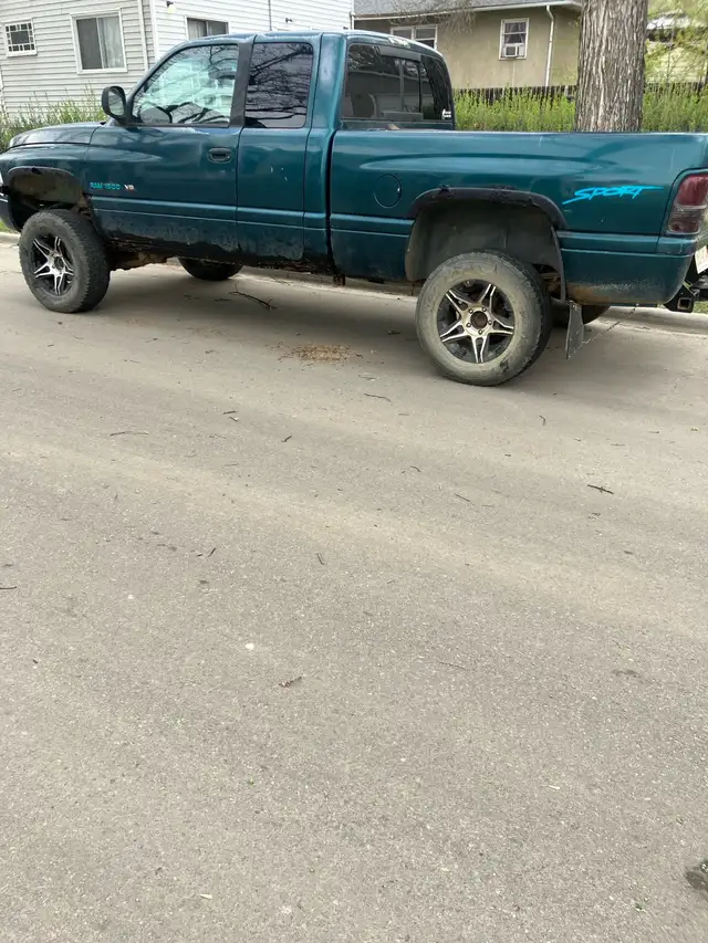 1998 Dodge Ram 1500 4x4 5.9.Sport