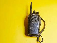 BAOFENG BF-88A UHF 16-CHANNEL HANDHELD TWOWAY RADIO NO CHARGER