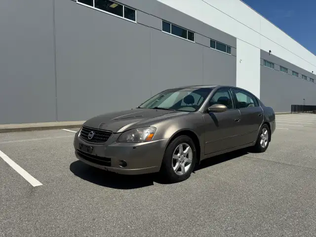 2005 NISSAN ALTIMA AUTOMATIC A/C LEATHER MOONROOF LOCAL BC !