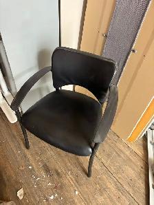 Teknion Amicus Visitor Leather Chairs –Excellent Condition | $80 - Photo 5