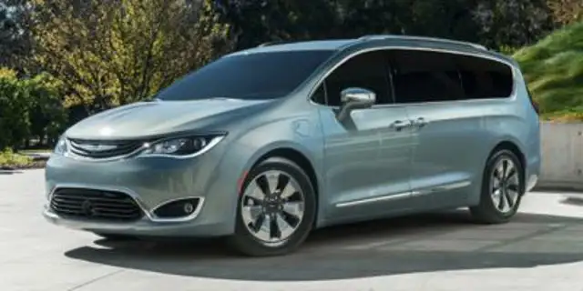 2017 Chrysler Pacifica Hybrid Platinum