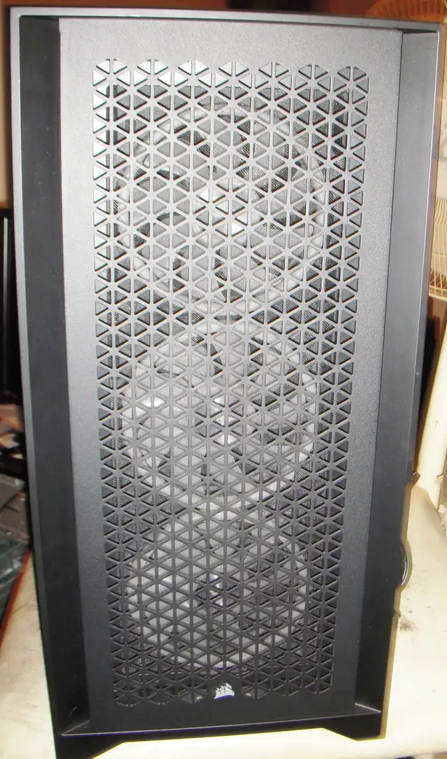 12thGen 4.9 GHz i7 12x Core 32Gigs DDR4 M.2SSD Wifi