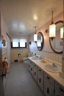 House For Sale (South Windsor) - Photo 14