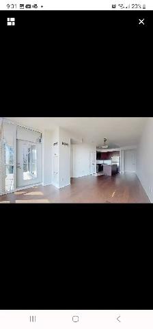 1 den, 1.5 bathroom condo unit. Square One - Photo 5