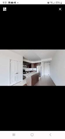 1 den, 1.5 bathroom condo unit. Square One - Photo 6