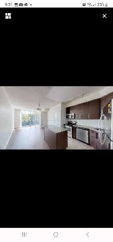 1 den, 1.5 bathroom condo unit. Square One - Photo 10