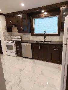 Gorgeous 3 bedroom MAIN FLOOR House - Photo 2