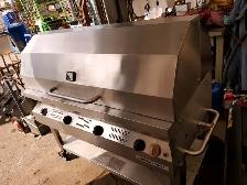 LARGE SILVER GIANT PROPANE BBQ/GRIDDLE FLAGRO INDS.
