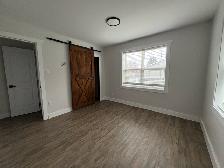 2 Bedroom Upper Unit Duplex - Utilities Included - Photo 4