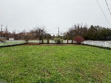 2 Bedroom Upper Unit Duplex - Utilities Included - Photo 8