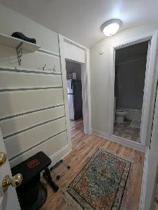 1 bedroom in exclusive S.E. Oakville