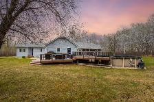 Cute&Cozy 5bdrm bungalow situated on completely private 5 acres