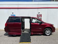 2017 Dodge Grand Caravan SXT WHEELCHAIR VAN-POWER RAMP-FRONT S