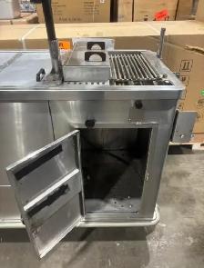 Summer is here ! Hotdog cart on sale May 26 @ 10 online auction - Photo 8